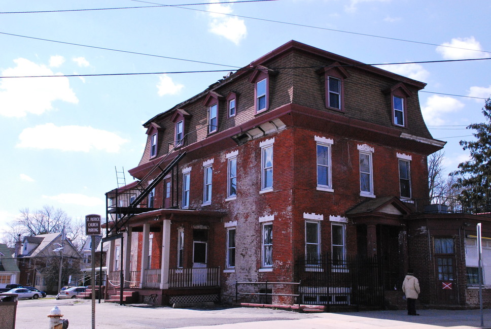 Green Hotel