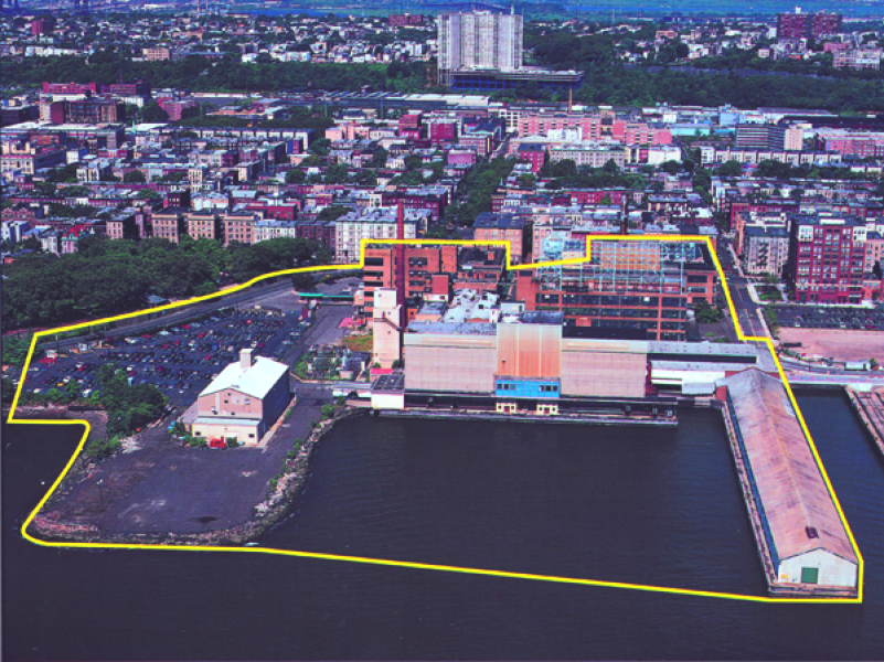 Maxwell House Complex