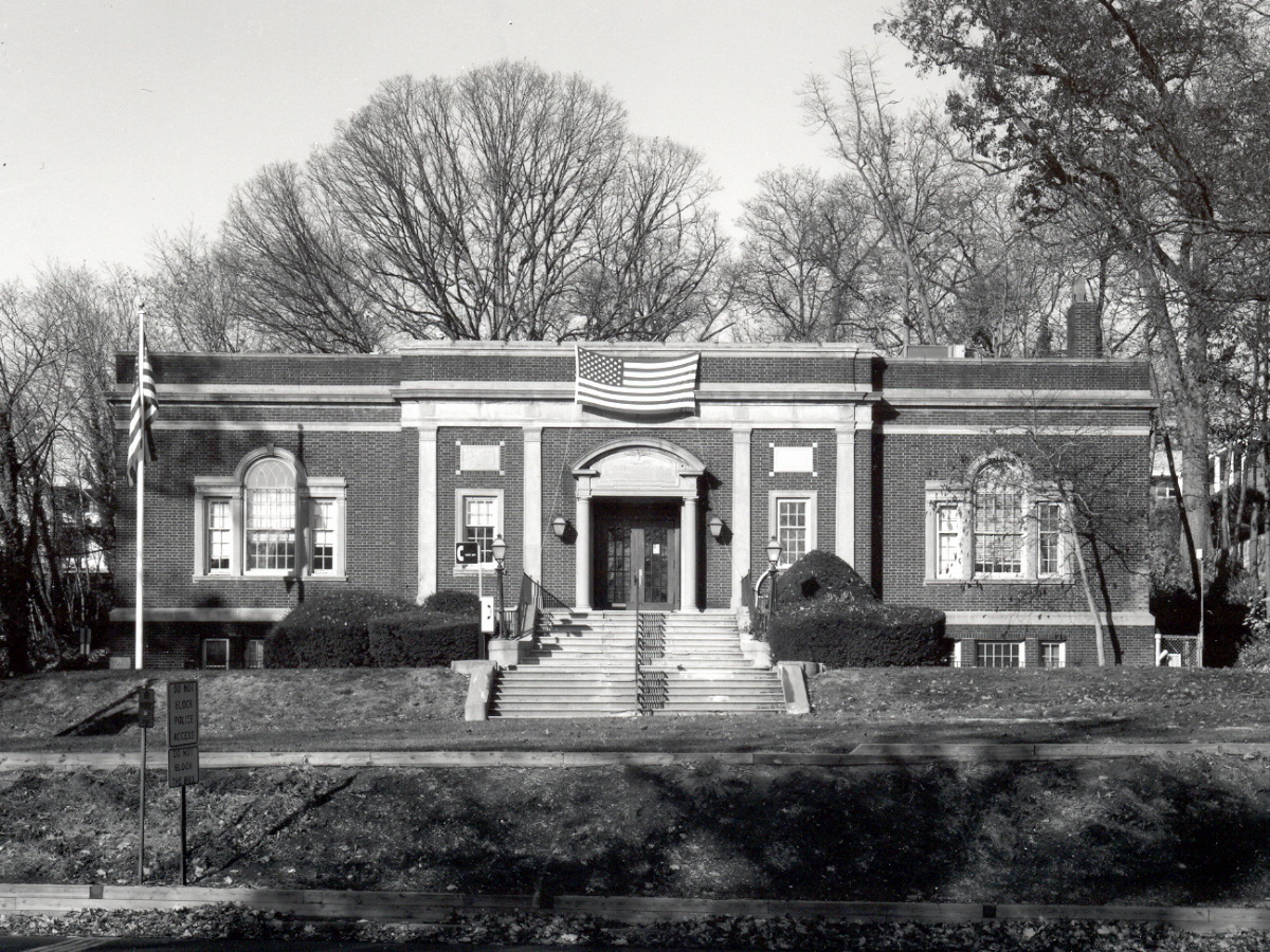 George L. Pease Memorial Library