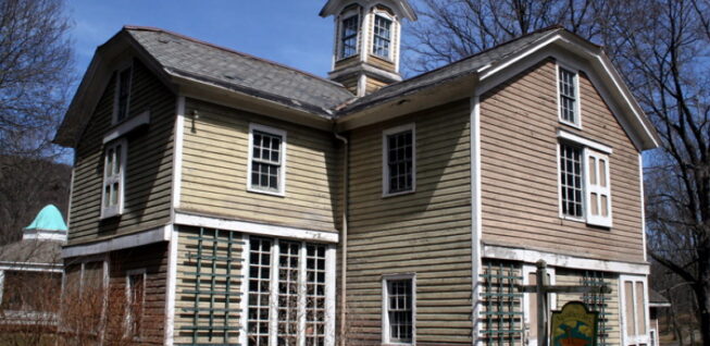 Waterloo Village