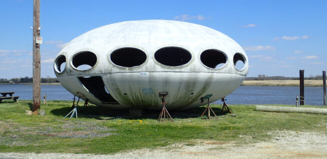 Futuro Houses