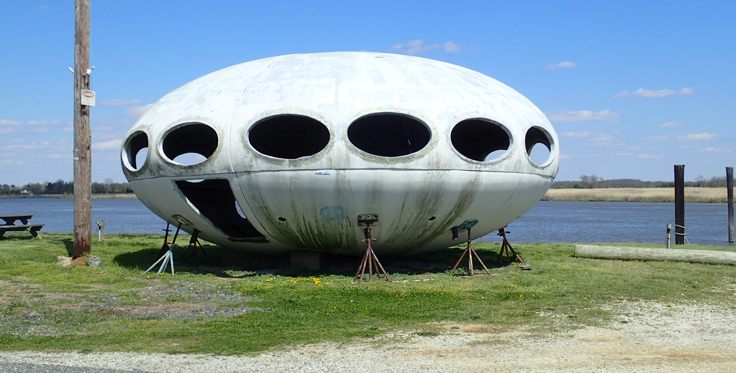 Futuro Houses