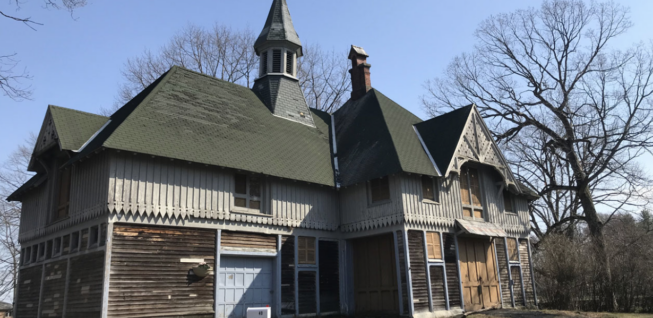 George V. Hecker Carriage House