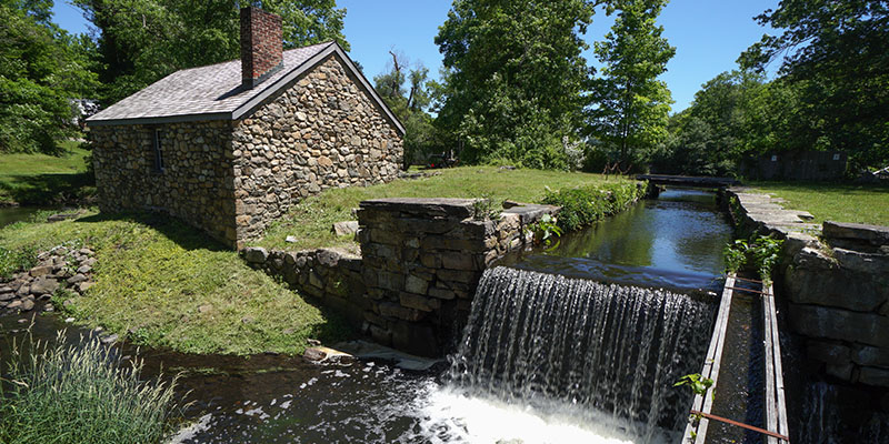 01 Kmp Waterloovillage Skylandregion 00958 2 800x400